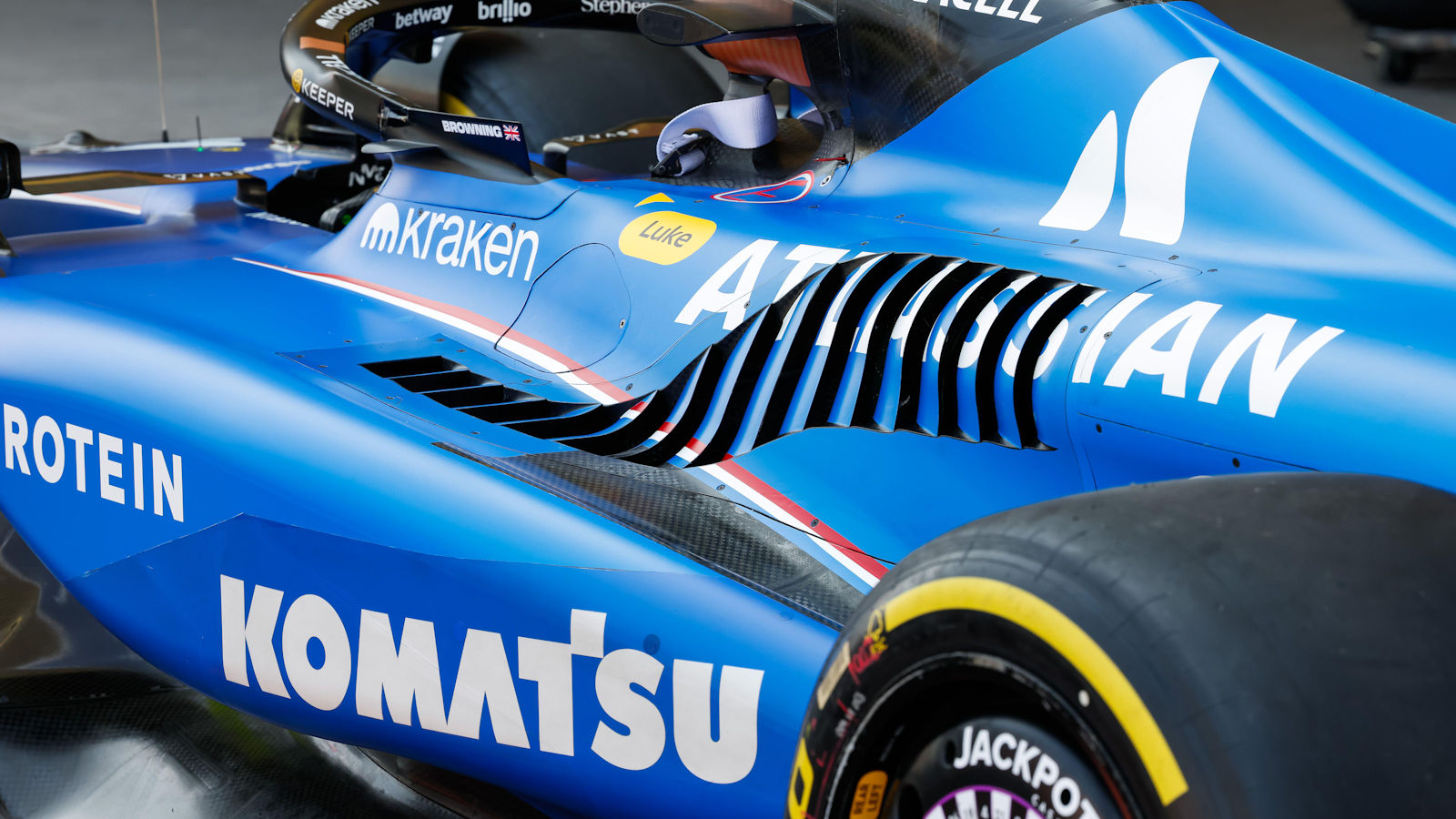 Williams FW47 sidepod and engine cover cooling louvres