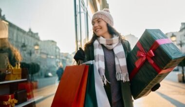 The $1 Trillion Holiday Season—US Shoppers Make History - Amazon.com (NASDAQ:AMZN)
