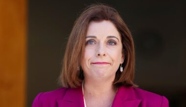 Sports minister charged taxpayers $1000 for car to wait seven hours at Australian Open