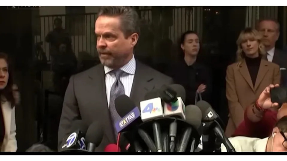 photo by ktla news/youtube