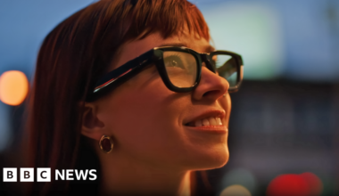 Google unveils plans to try again with smart glasses in 2026