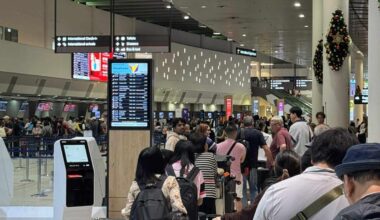 Cancelled Vietnam Airlines flights leaves Perth residents missing out on Christmas holidays