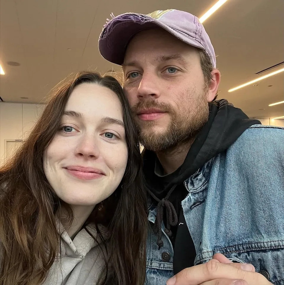 <p>Victoria Pedretti & Ethan Delorenzo</p>