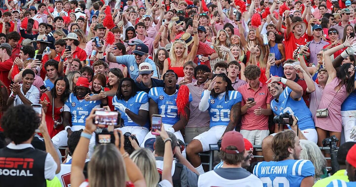 Tulane vs. Ole Miss live updates: College Football Playoff game score, predictions, latest