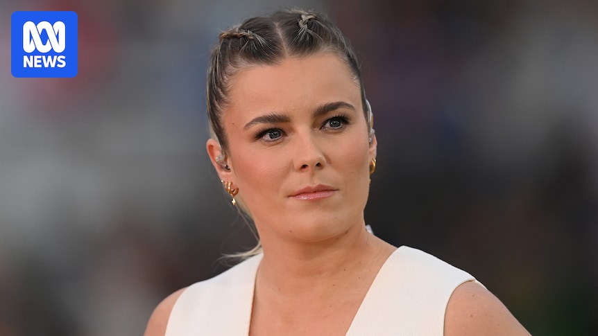 Ashes 2025: Alex Hartley responds to criticism for talking about period on BBC commentary