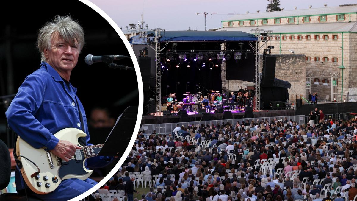 REVIEW: Crowded House deliver powerhouse finish at Fremantle Prison after goofy start