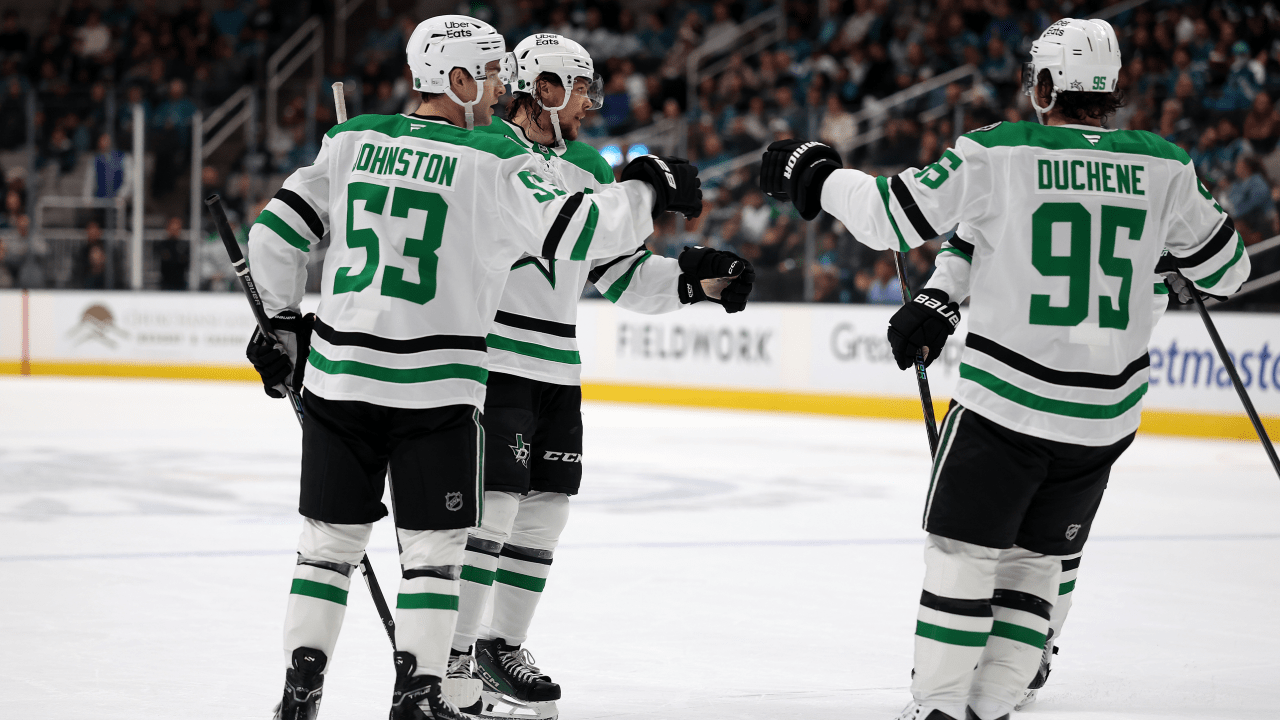 Johnston has 2 goals, Stars hold off Sharks