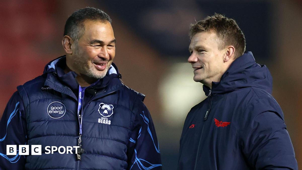 Pat Lam and Dwayne Peel in conversation before kick-off