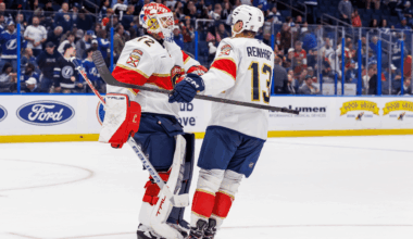Reinhart scores twice, Panthers defeat Lightning