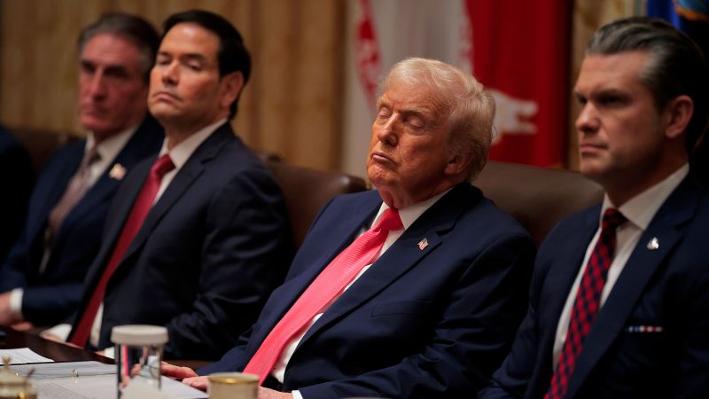 During Cabinet meeting, Trump appears to doze off
