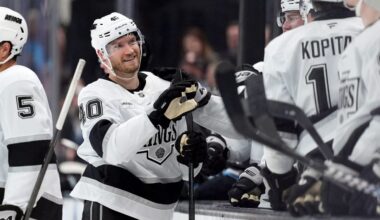 Armia scores twice, Kings defeat Mammoth