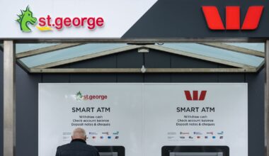 Westpac outage affecting thousands of customers across several banks