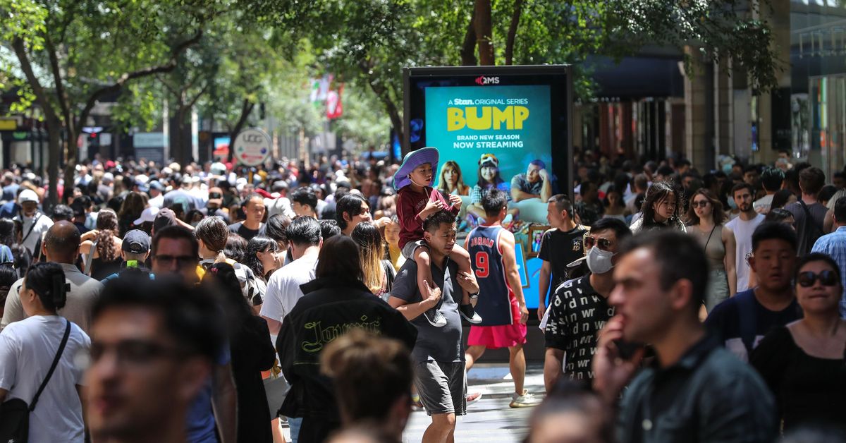 Aussies expected to spend $3.1b despite cost-of-living crisis