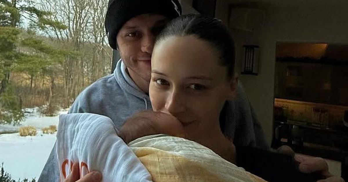 Pete Davidson baby: Comedian and model girlfriend Elsie Hewitt welcome a daughter named Scottie