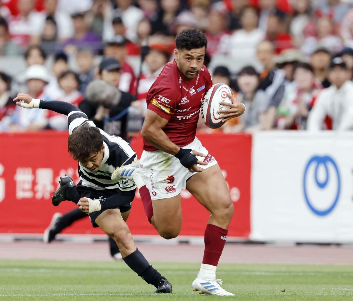 Brave Lupus target League One "three-peat" in Mo'unga's last season