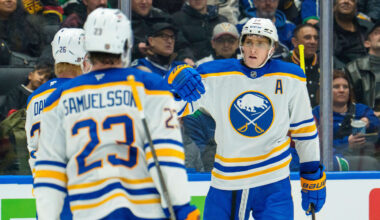 Thompson has goal, assist, Sabres hold off Canucks
