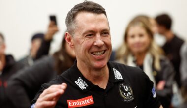 Premiership coach signs extension with Magpies