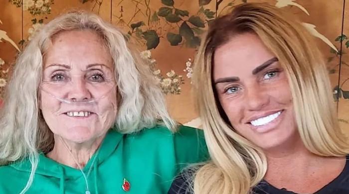 Katie Price's touching gesture brings happy tears to mum Amy