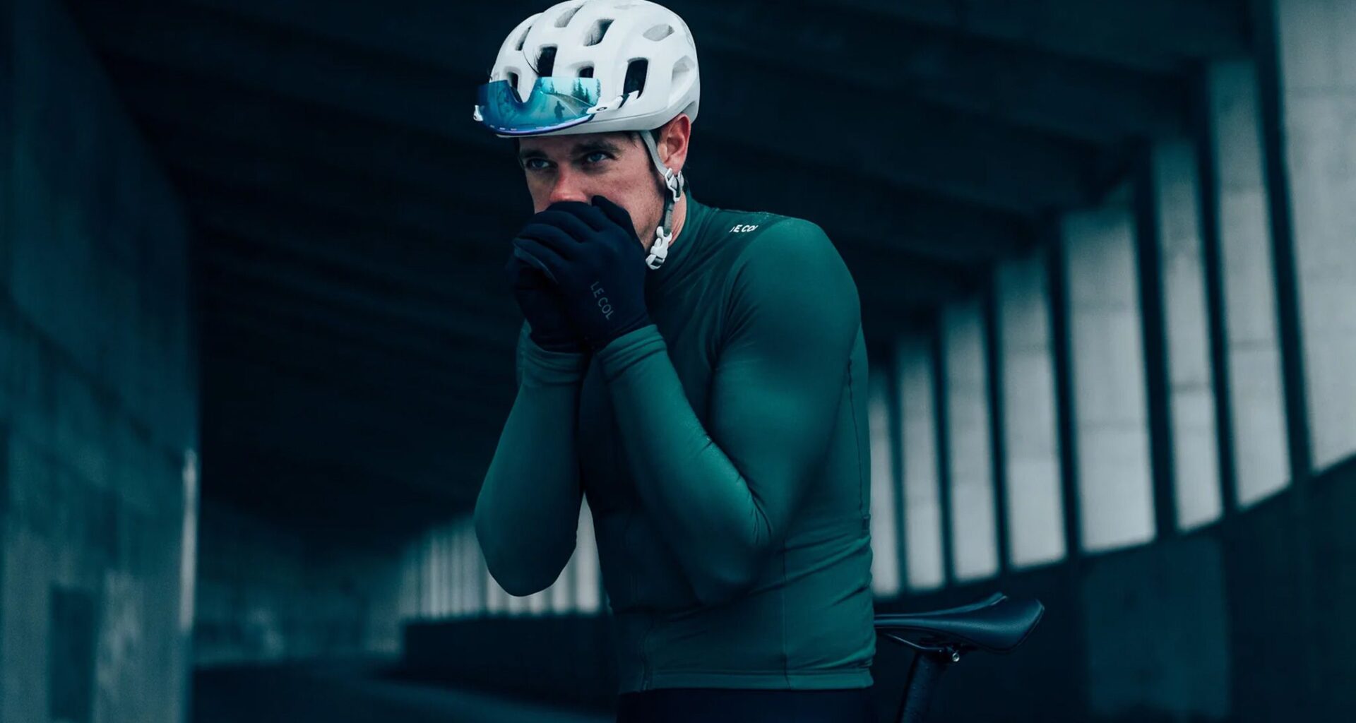Le Col's Winter Sale has landed just in time to solve the Christmas cycling conundrum – save up to 50% on the brand's premium cycling apparel