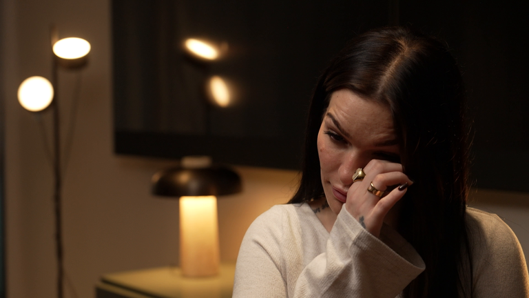 Kira's therapist was supposed to help - but became overbearing and made her anxious