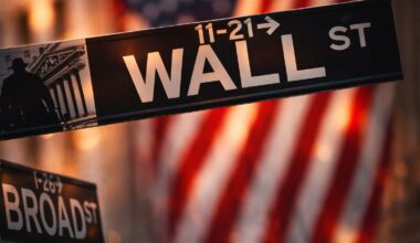 S&P 500 Slips Before Fed Minutes as Meta Rises on Manus AI Deal