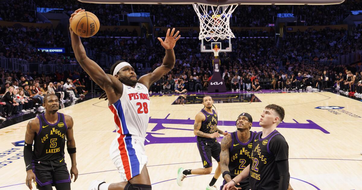Lakers implode against Pistons, losing on LeBron James' birthday