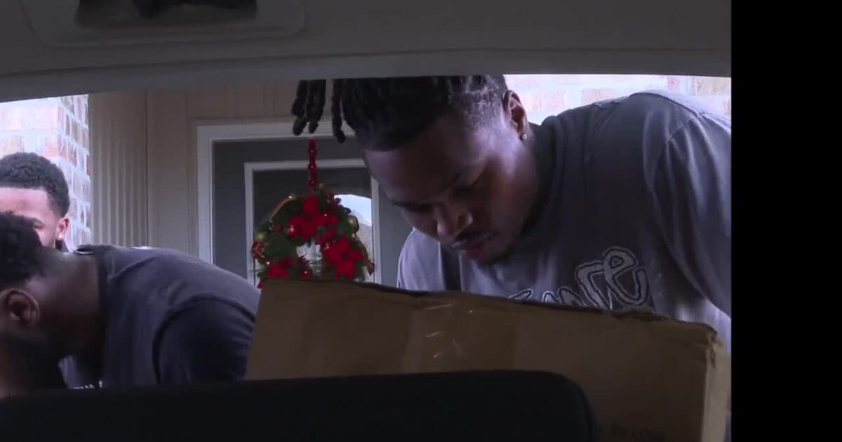 MMA fighter fights for his community this holiday season