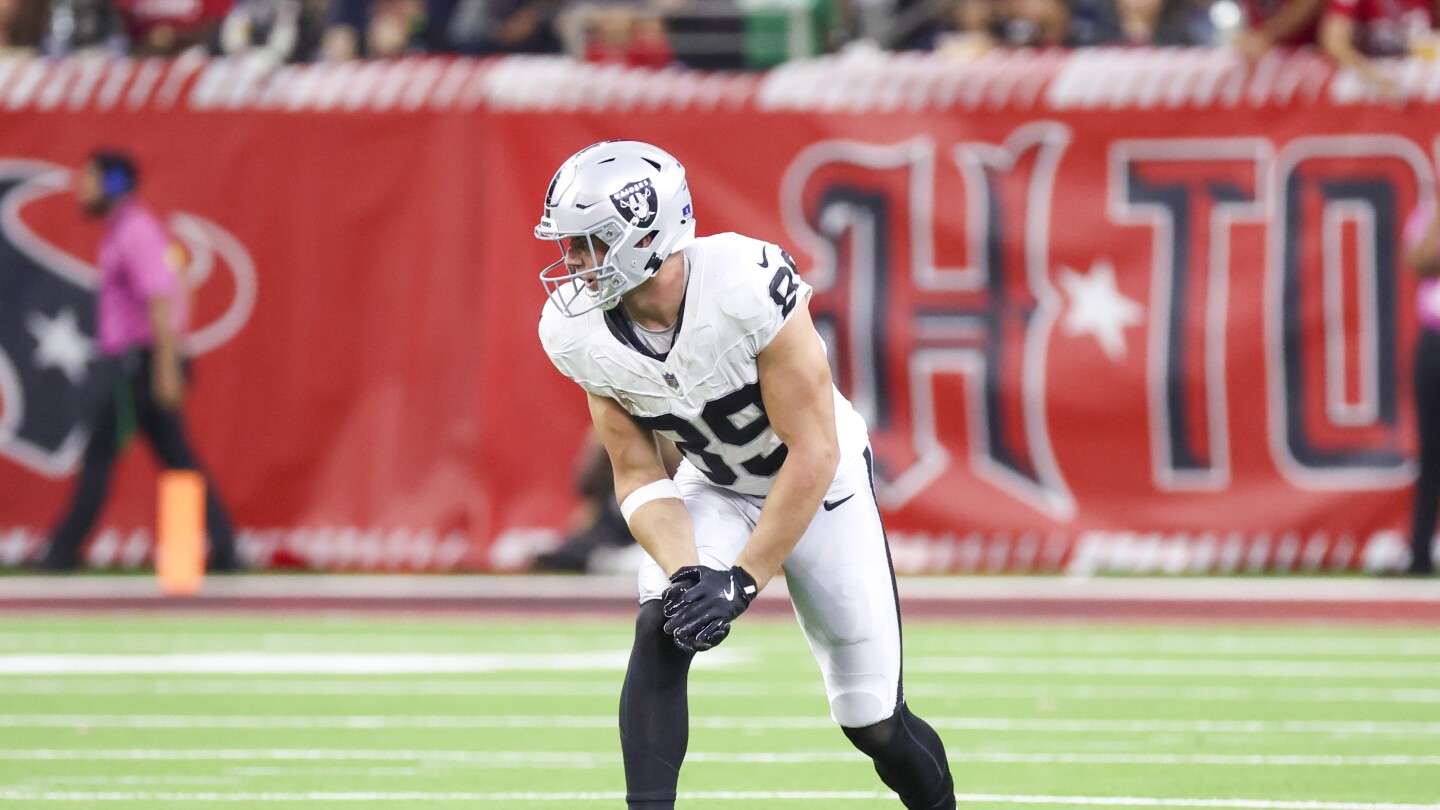 Raiders to put Brock Bowers on IR