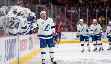 Lightning score 6, ease past Canadiens to end 4-game losing streak