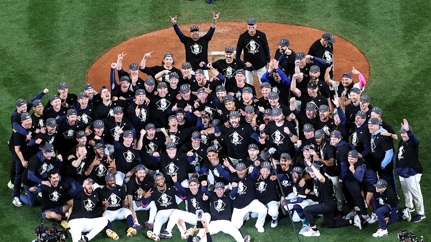 Division Series - Detroit Tigers v Seattle Mariners - Game Five