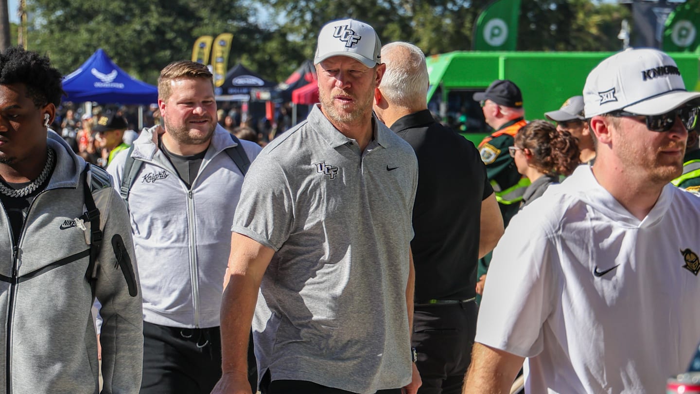 UCF EDGE Declares For NFL Draft