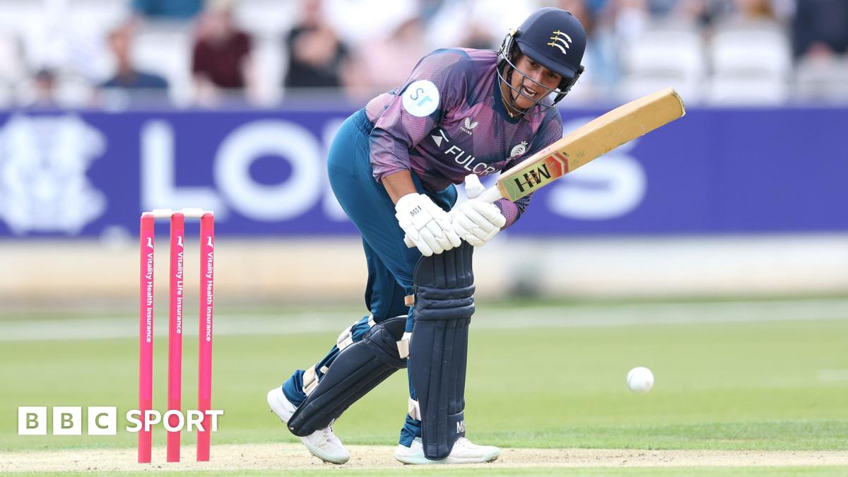 Naomi Dattani batting