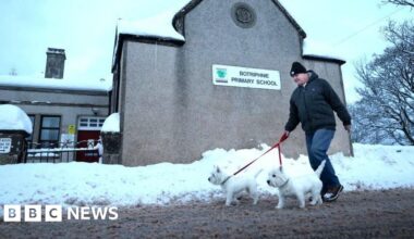 Hundreds of schools closed as snow warning extended across Scotland