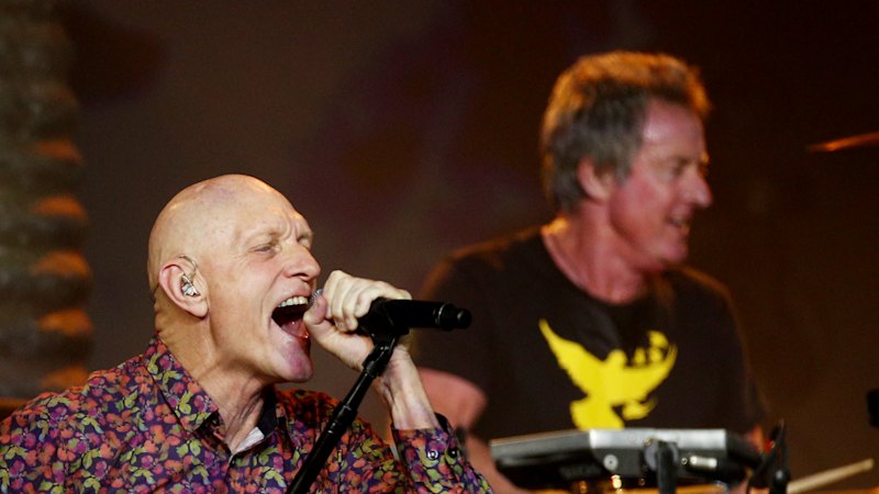 Midnight Oil drummer Rob Hirst dies after pancreatic cancer battle