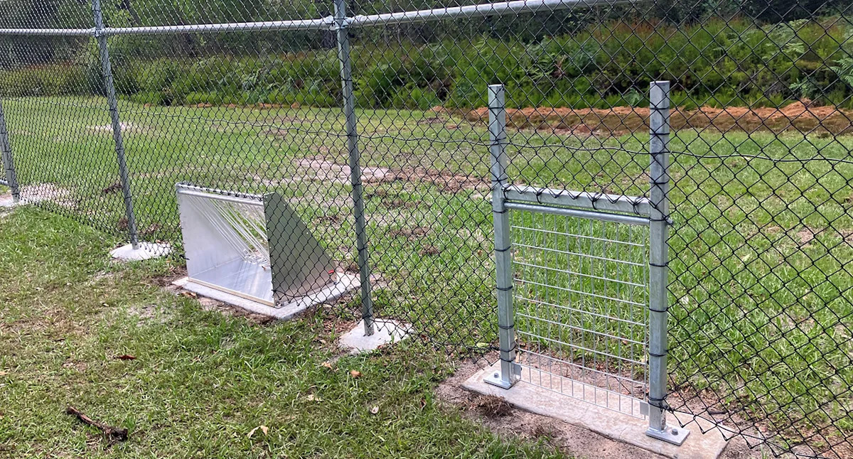 Council installs game-changing road safety device in fences around Aussie tourist hotspot