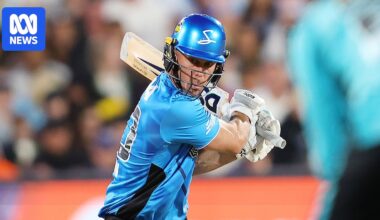 Chris Lynn wins Adelaide Strikers' New Year's Eve BBL game against Brisbane Heat
