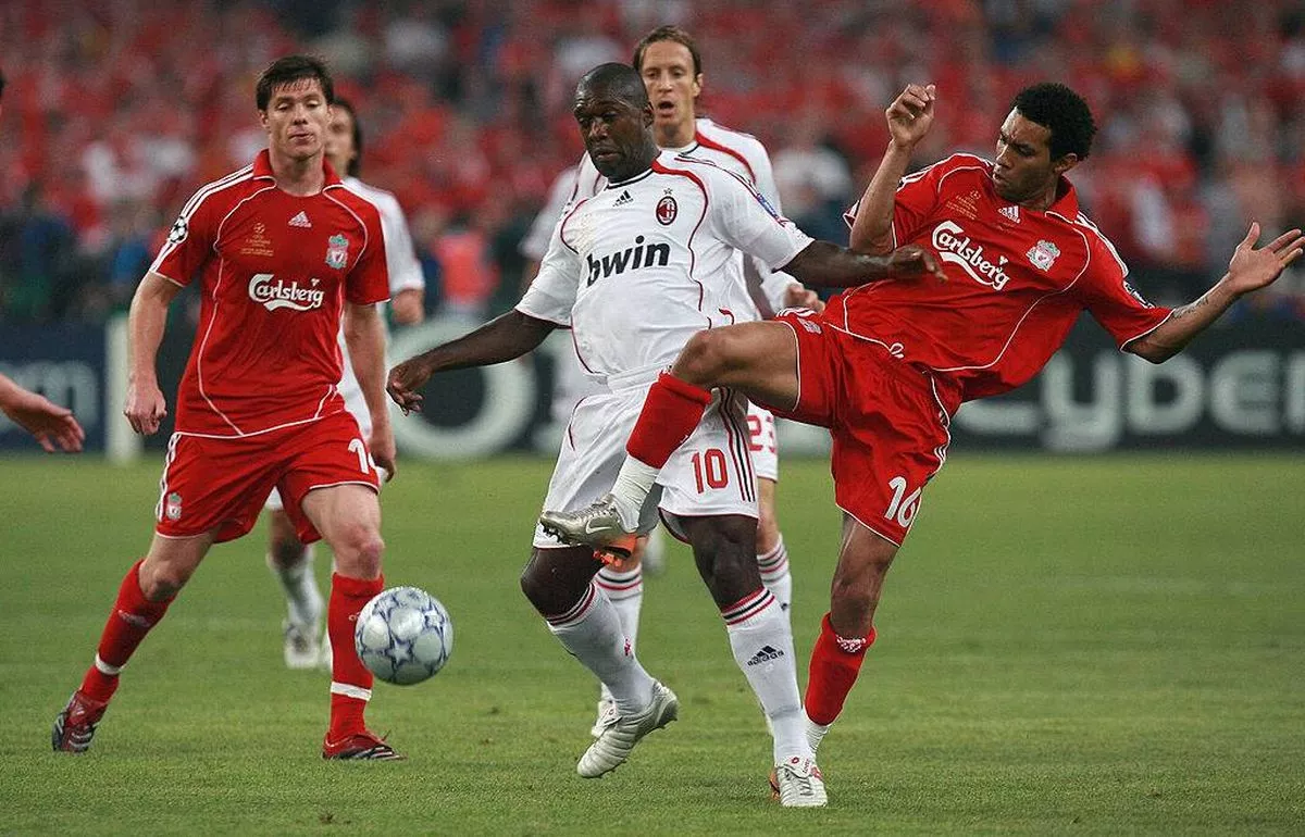 AC Milan's Clarence Seedorf vies with Liverpool's Jermaine Pennant during the Champions League final in 2007