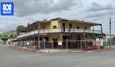 Historic Gippsland pub shut for summer for the first time in almost 140 years