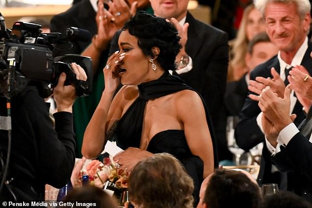 The 35-year-old actress was tearful as she was recognized for her work in One Battle After Another (directed by Paul Thomas Anderson) which she starred alongside Leonardo DiCaprio