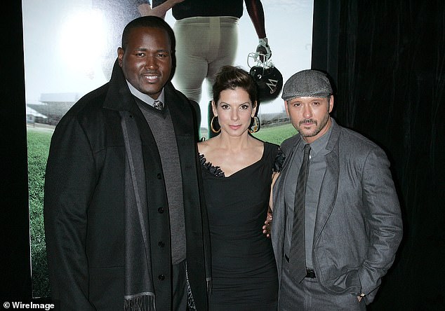 In 2023, Aaron revealed to the American Heart Association that he had been diagnosed with congestive heart failure in 2020 and diabetes a year later, which inspired him to kick off his health and weight-loss journey; pictured with Bullock and Tim McGraw in NYC in 2009