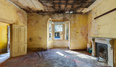 Photo shows 'illusory' reality of Aussie housing wealth amid calls for $12 billion change