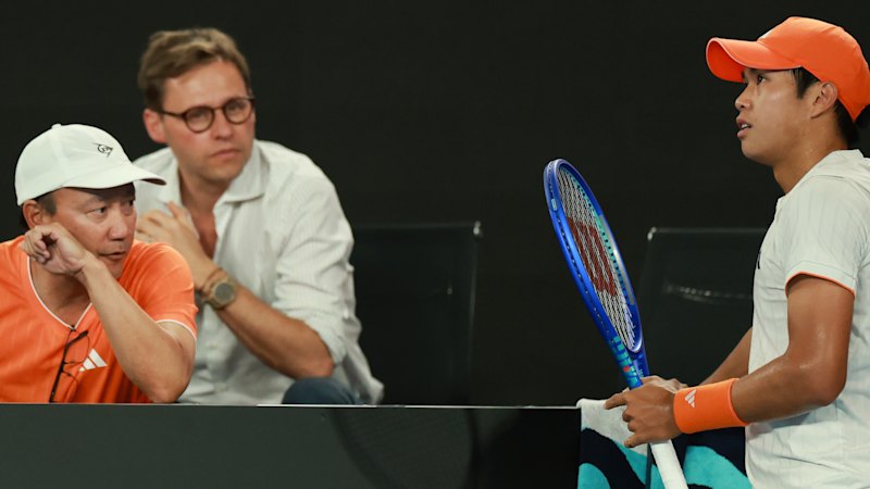 How on-court coaching pods almost helped Learner Tien upset world No.3 Alexander Zverev