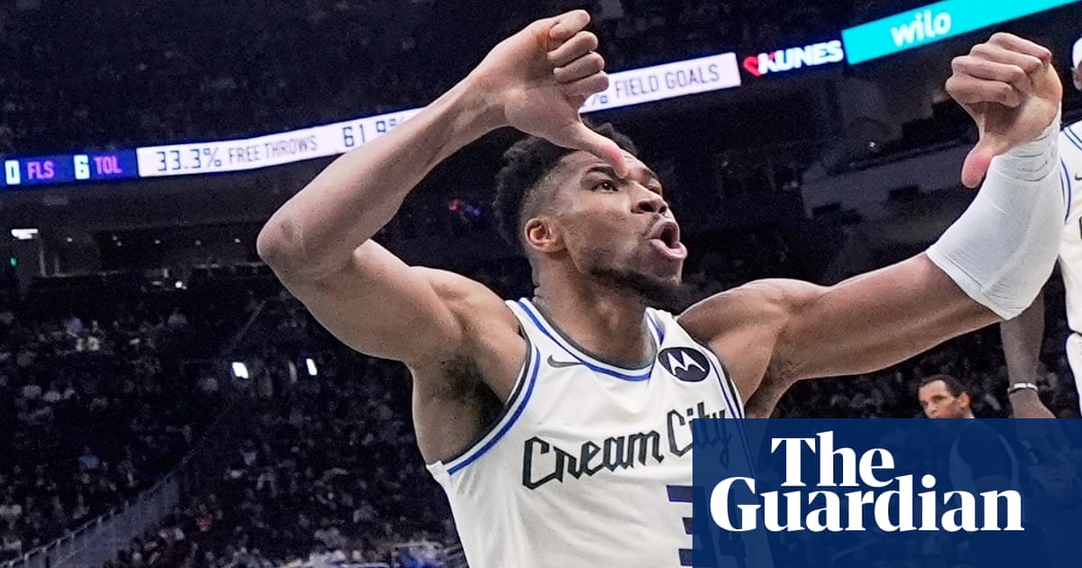 Giannis Antetokounmpo boos own fans during Bucks’ dismal loss to Timberwolves | Milwaukee Bucks