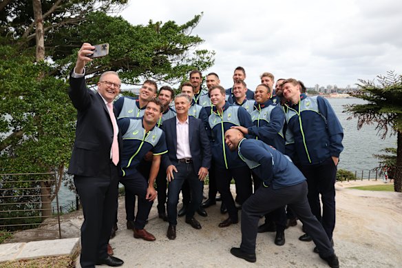 Prime Minister Anthony Albanese takes a selfie with the Australian cricket team at Kirribilli House on Friday evening.