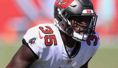 Buccaneers CB Jamel Dean, LB Anthony Nelson out vs. Panthers