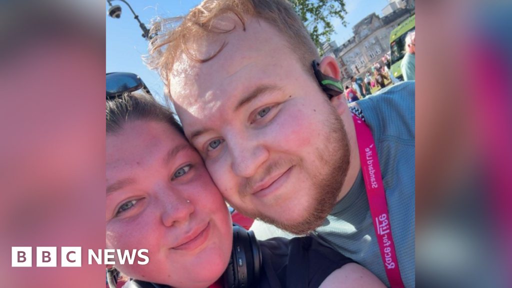 Swansea man swaps personal trainer for AI and is 'strongest ever'