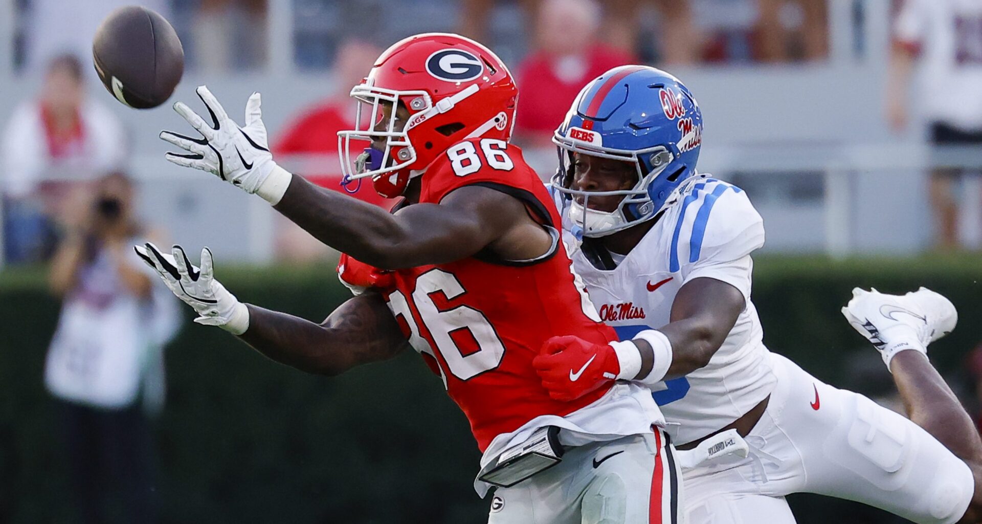 College Football Games Today on New Year's Day: CFB Bowls on TV