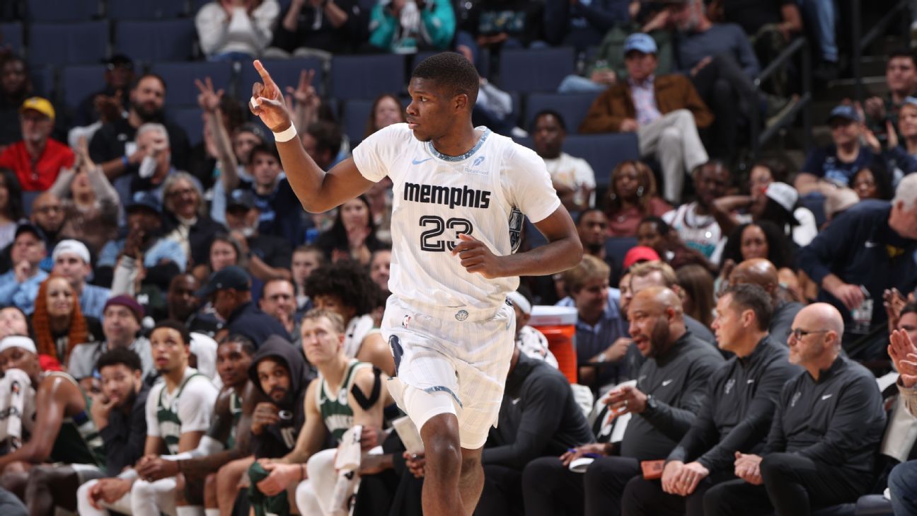 Fantasy basketball picks, DFS and betting tips for Friday's NBA games