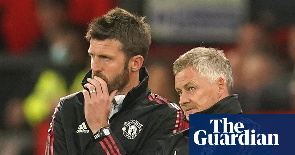 Carrick running Solskjær close in race to become Manchester United’s interim manager | Manchester United