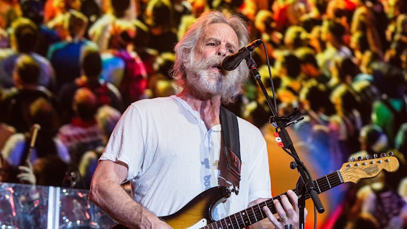 Grateful Dead founding member Bob Weir dies